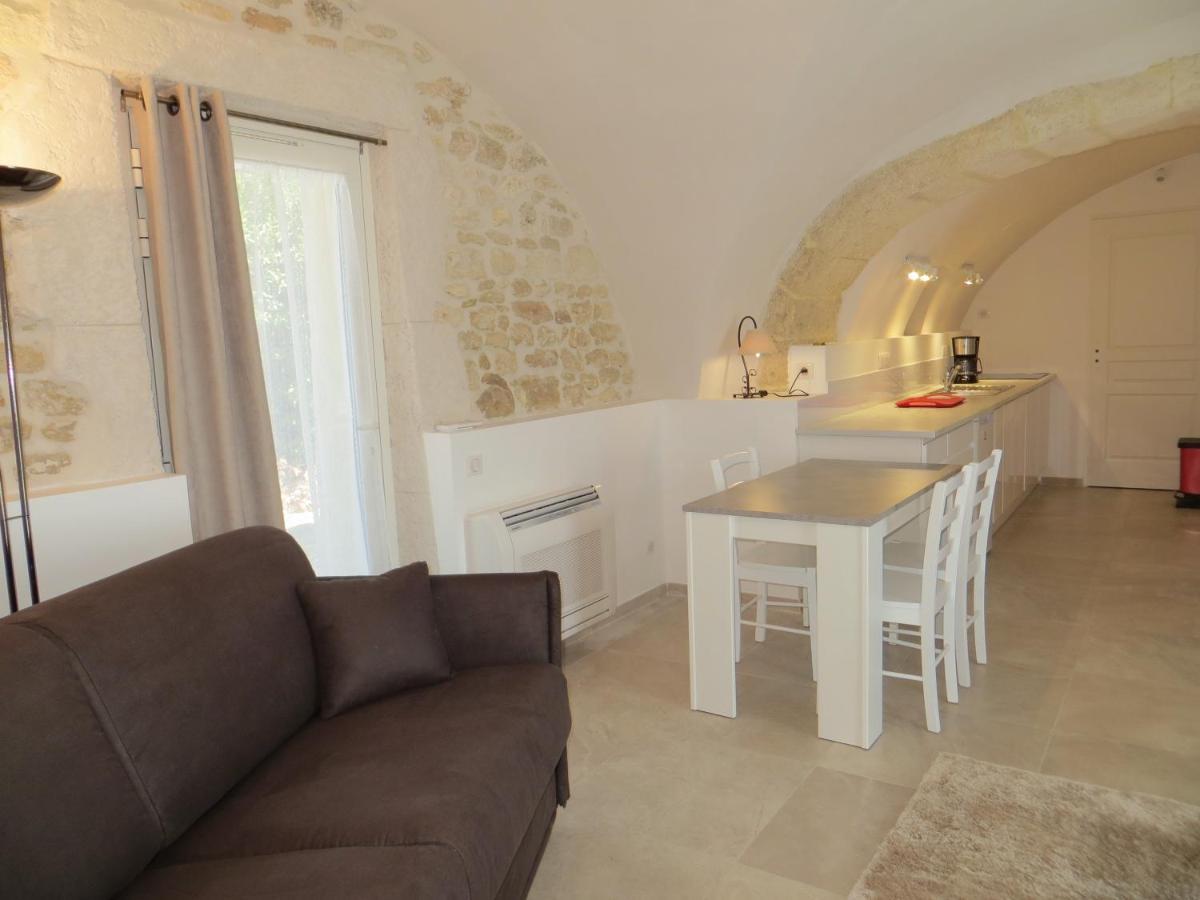 Les Studios-Hotel De Sommieres Bagian luar foto
