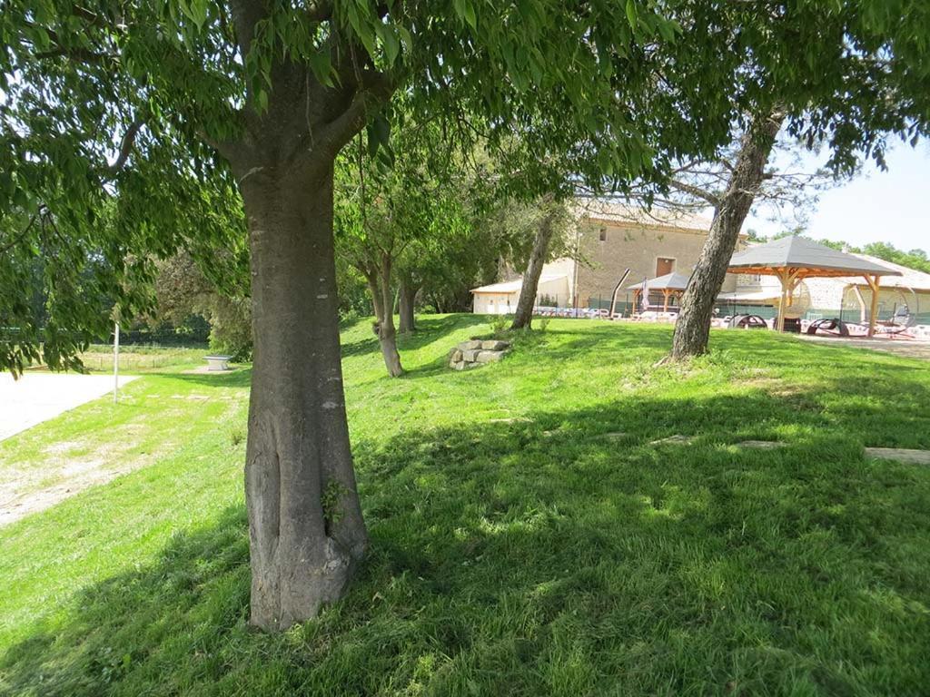 Les Studios-Hotel De Sommieres Bagian luar foto