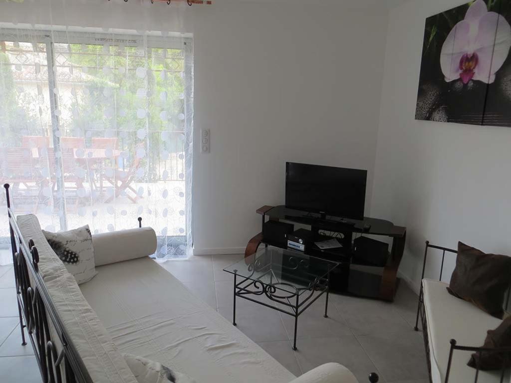 Les Studios-Hotel De Sommieres Bagian luar foto