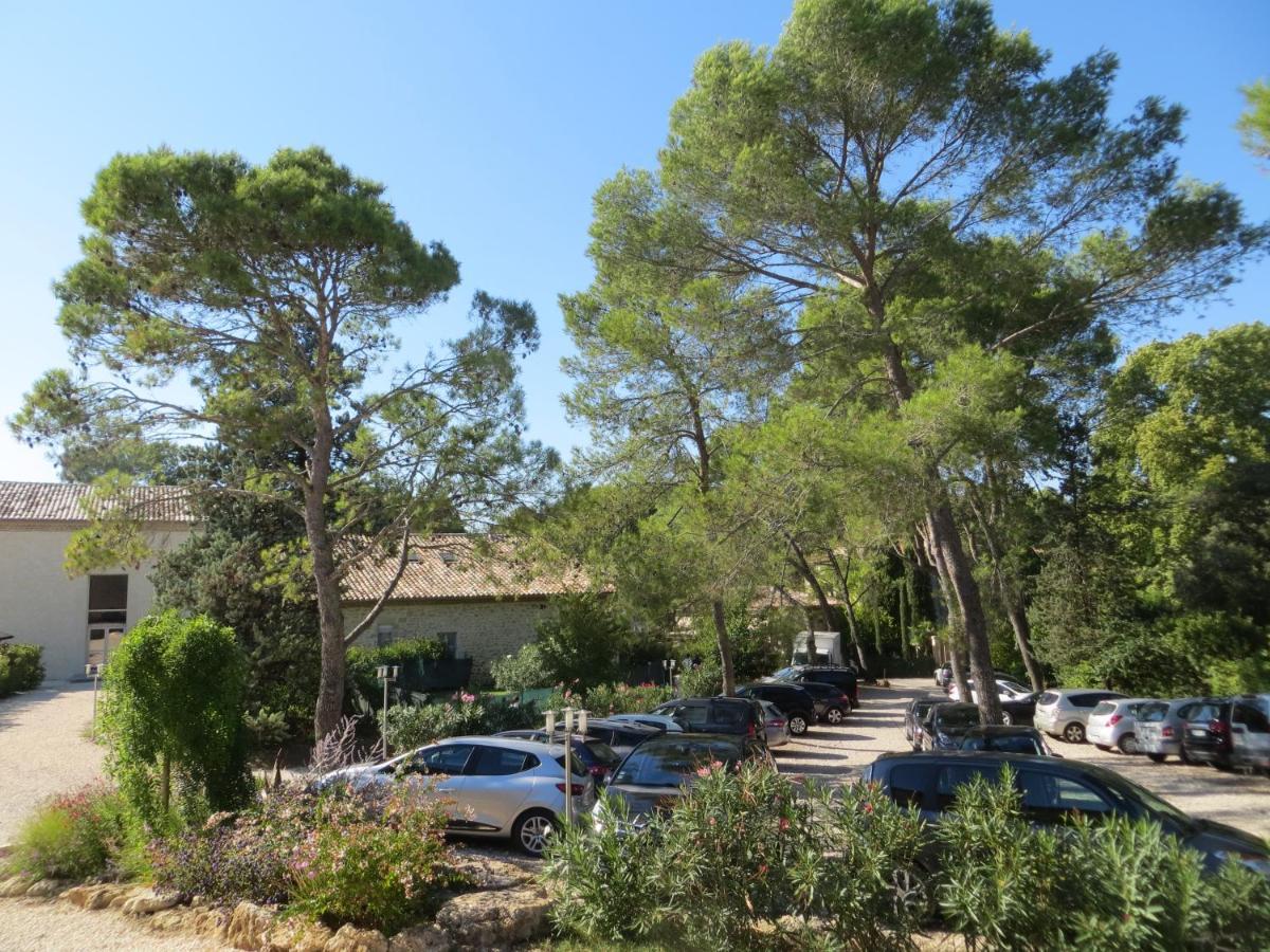 Les Studios-Hotel De Sommieres Bagian luar foto